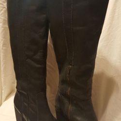 Steve Madden Boots Sz: 7.5