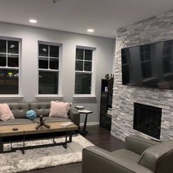 Living Room Set: Couch, Chair, Coffee Table, End Table, Rug