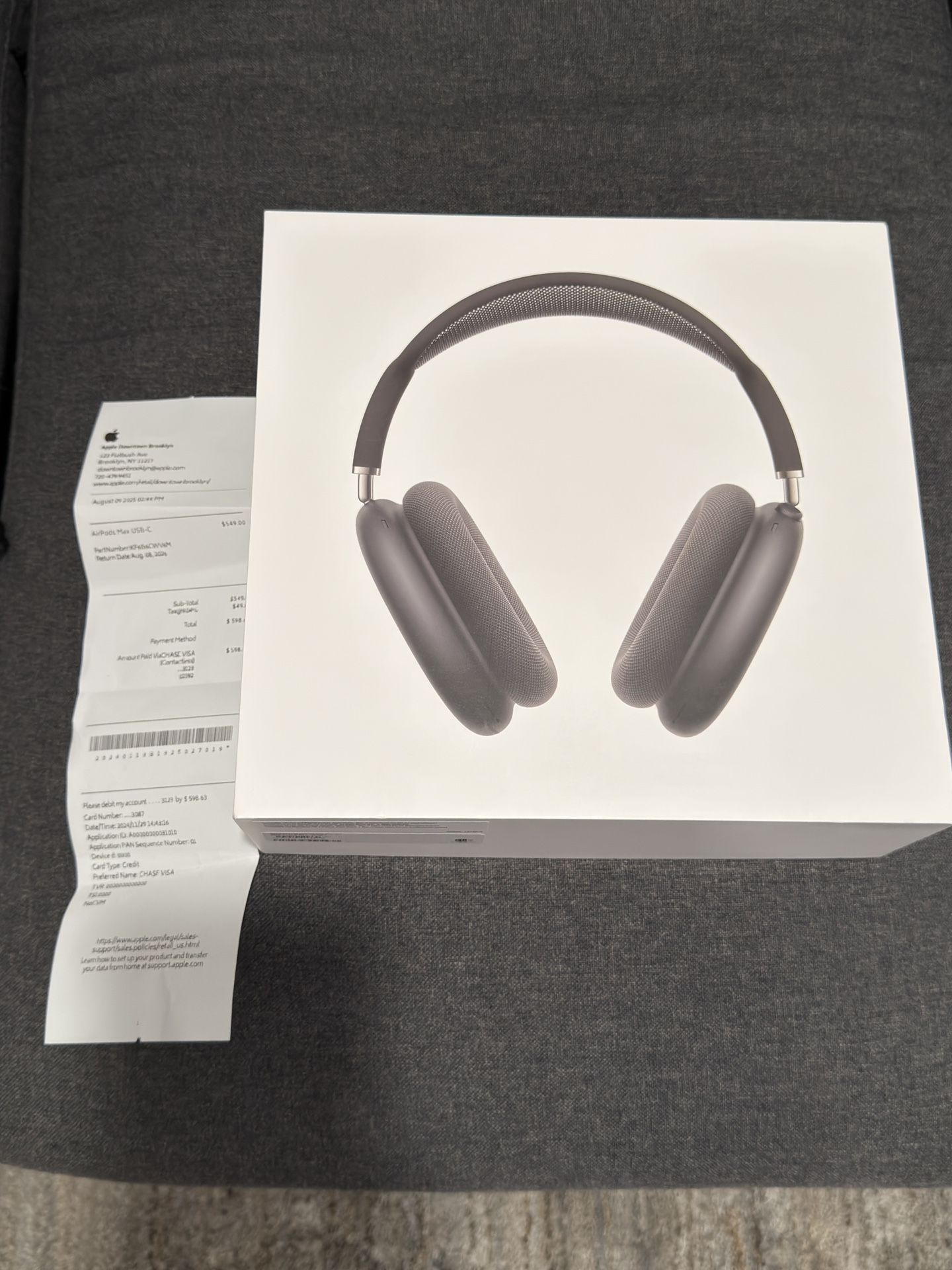 AirPod Max Midnight Color 