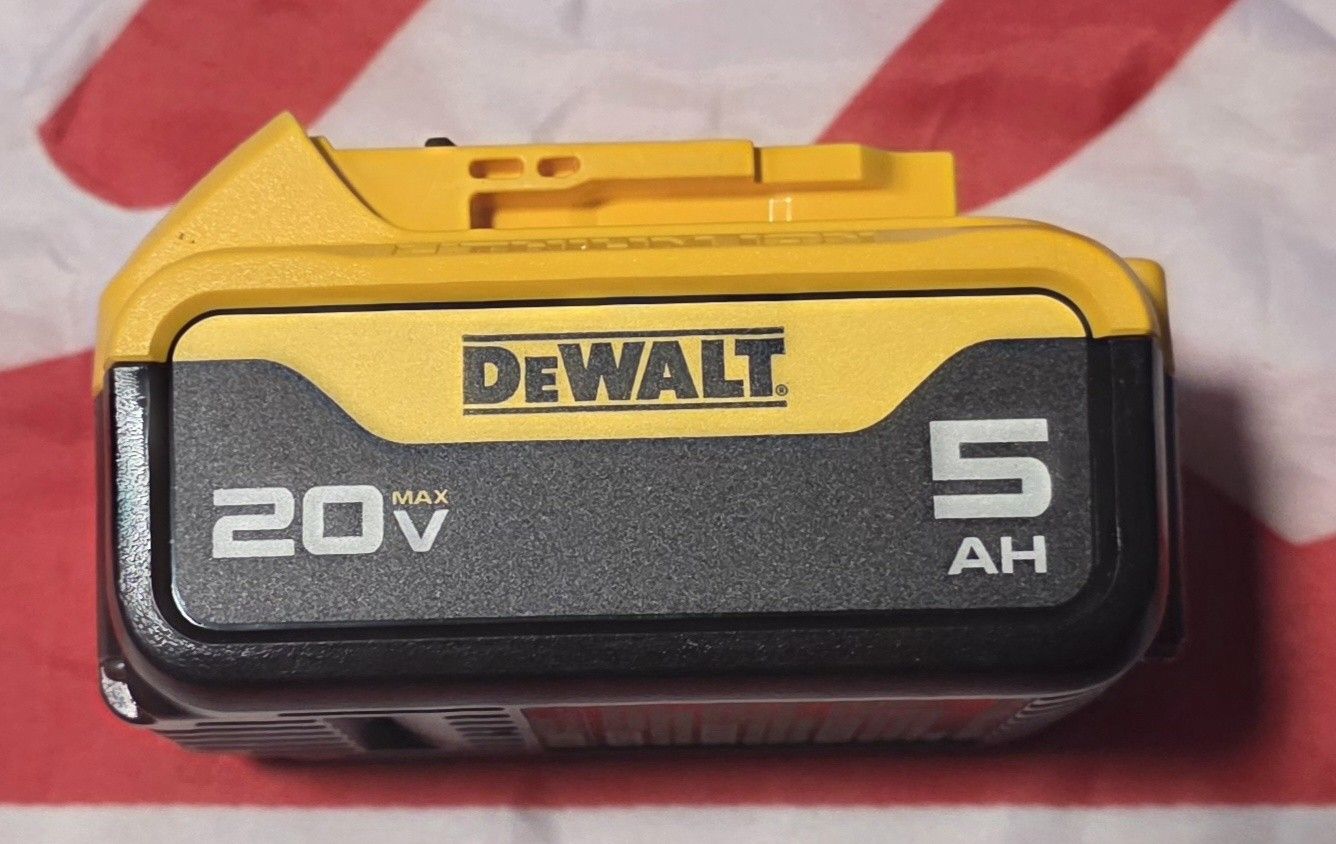 Dewalt 20v 5AH Battery, New