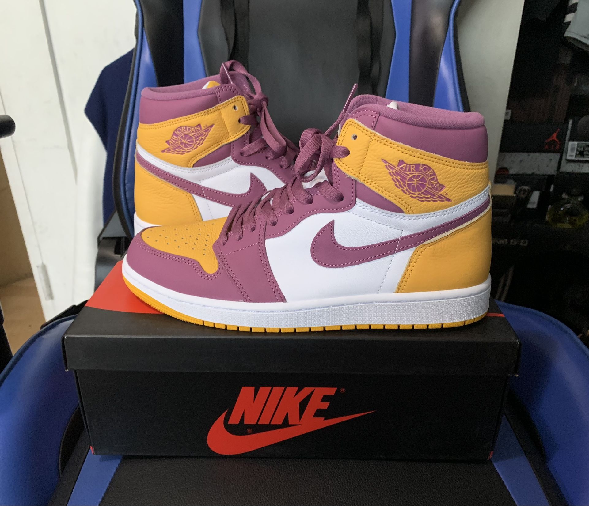 Size 9.5 - Jordan 1 Retro High OG Brotherhood 2022