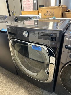 LG 5.2 Cu. Ft. Mega Capacity Front Load Washer – Black Steel