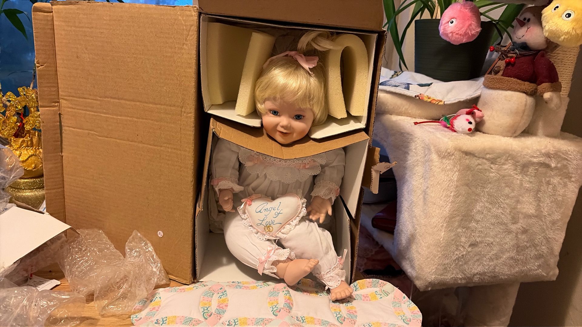 THE ASHTON DRAKE GALLERIES