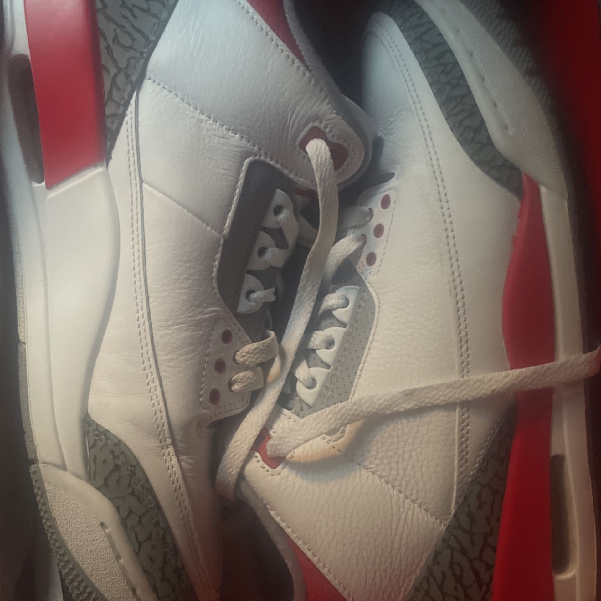 Air Jordan 3 Fire Reds (Used) (Good Condition)