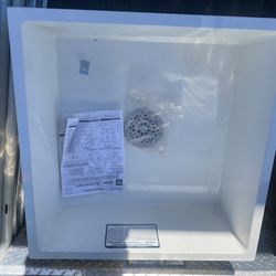 Mustee 24×10 Inch Mop Service Tub  /basin NEW $125