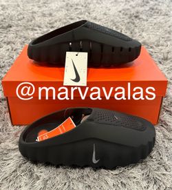 Nike Mind 001 Black Chrome. Mens 9 or 12