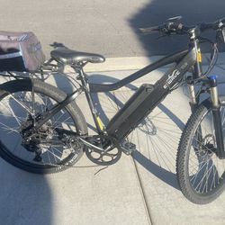American Flyer E Wave Tour electric mountain bike  With charger