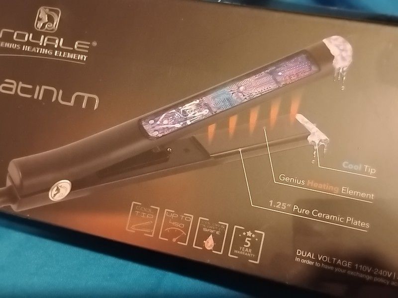 ROYALE PLATINUM FLAT IRON HAIR STRAIGHTENER NEW SEALED 