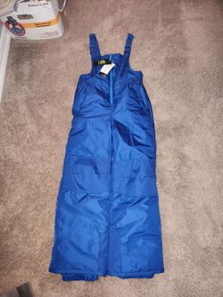 Youth snow suit size Large