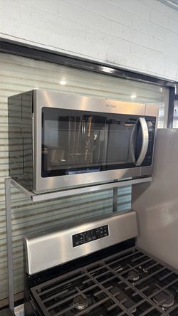 Over the range microwave in good condition we have several ready to install and remove the bad one 1 year warranty