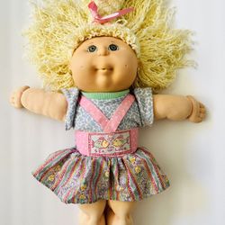 Signed Xavier Roberts Cabbage Patch Kissin’ Kids Doll Squeak Box When Squeezed Blonde Curly Hair Blue Eyes 16” 1991