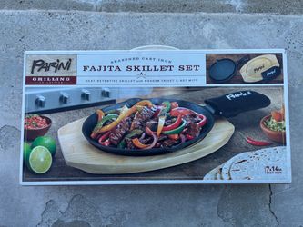 Parini Seasoned Cast Iron Fajita Skillet Set