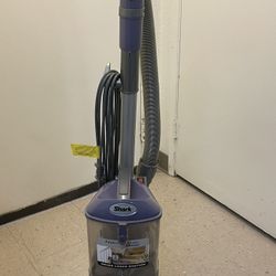 Shark. Vaccum Cleaner Exelente Condicion. Test Before Sell