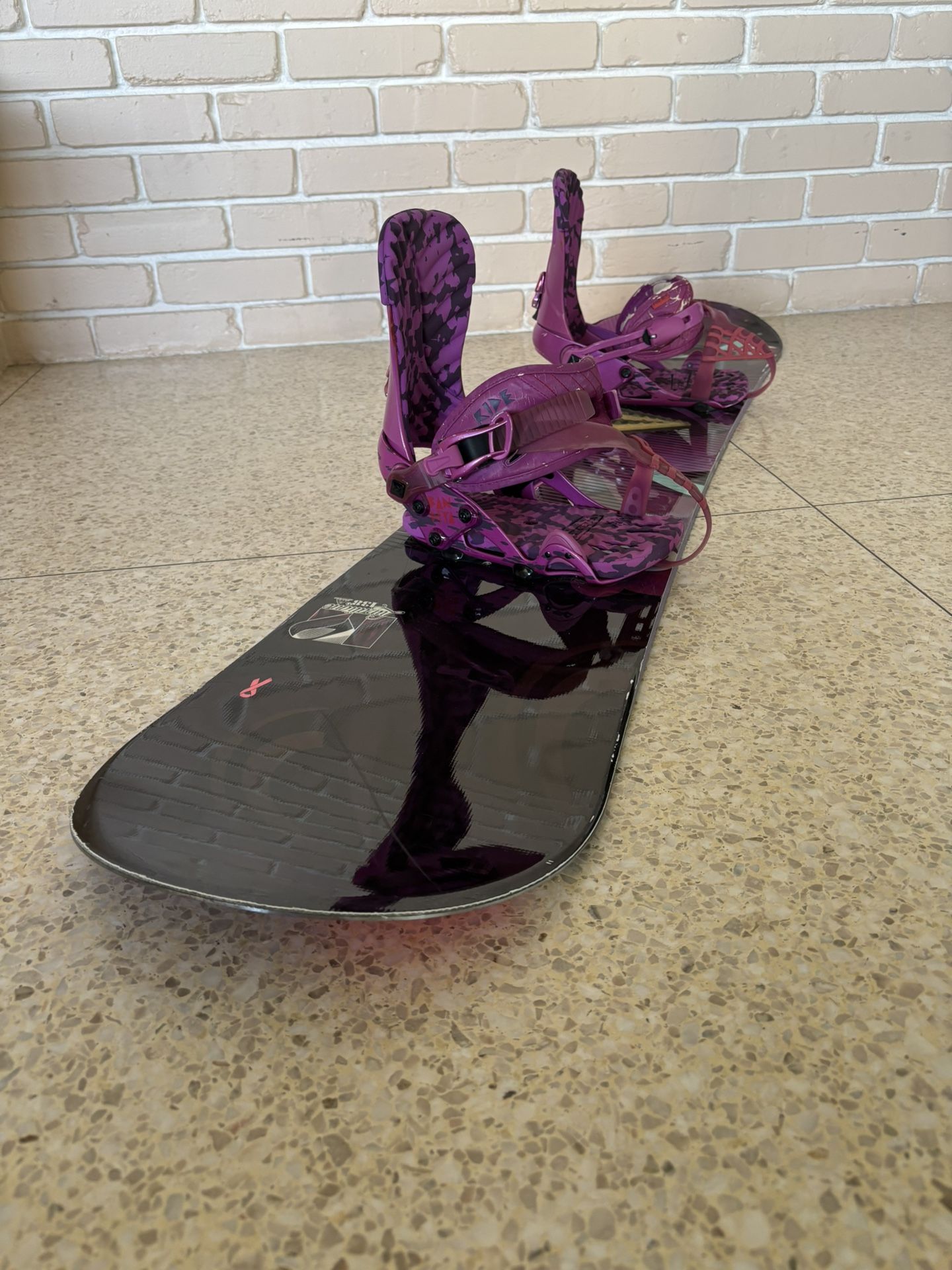 K2 Lunatique Snowboard 138 cm, Ride Bindings, thirty two boots