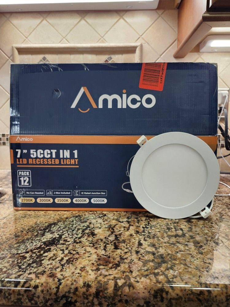 Amico 7" LED Recessed Lights