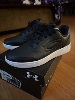 Under Armour UA Official Black & White Men’s Shoes – Size 7.5 – New