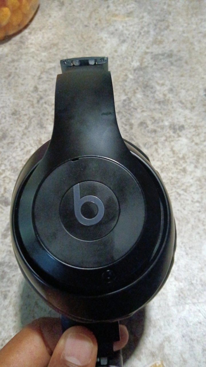 Beats Pro