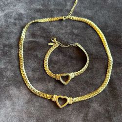Necklace And Bracelet Set