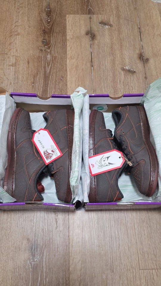 Krampus SB Dunk Size 9