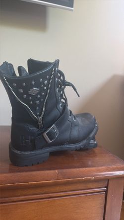 Harley Davidson woman’s 9.5 M