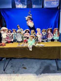 Collection Vintage Porcelain Dolls Various Sizes
