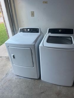 Washer and dryer Frigidaire