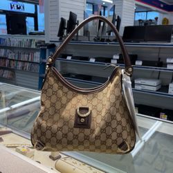 Gucci  Purse 