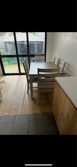 (Ashley) Dining Table w/6 chairs