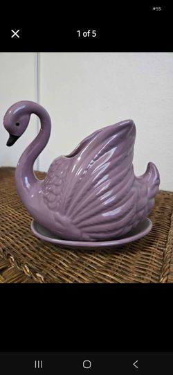VINTAGE 1980s Mauve Ceramic Swan Planter & Saucer – Rare Color