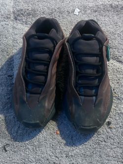 Brown yeezy’s