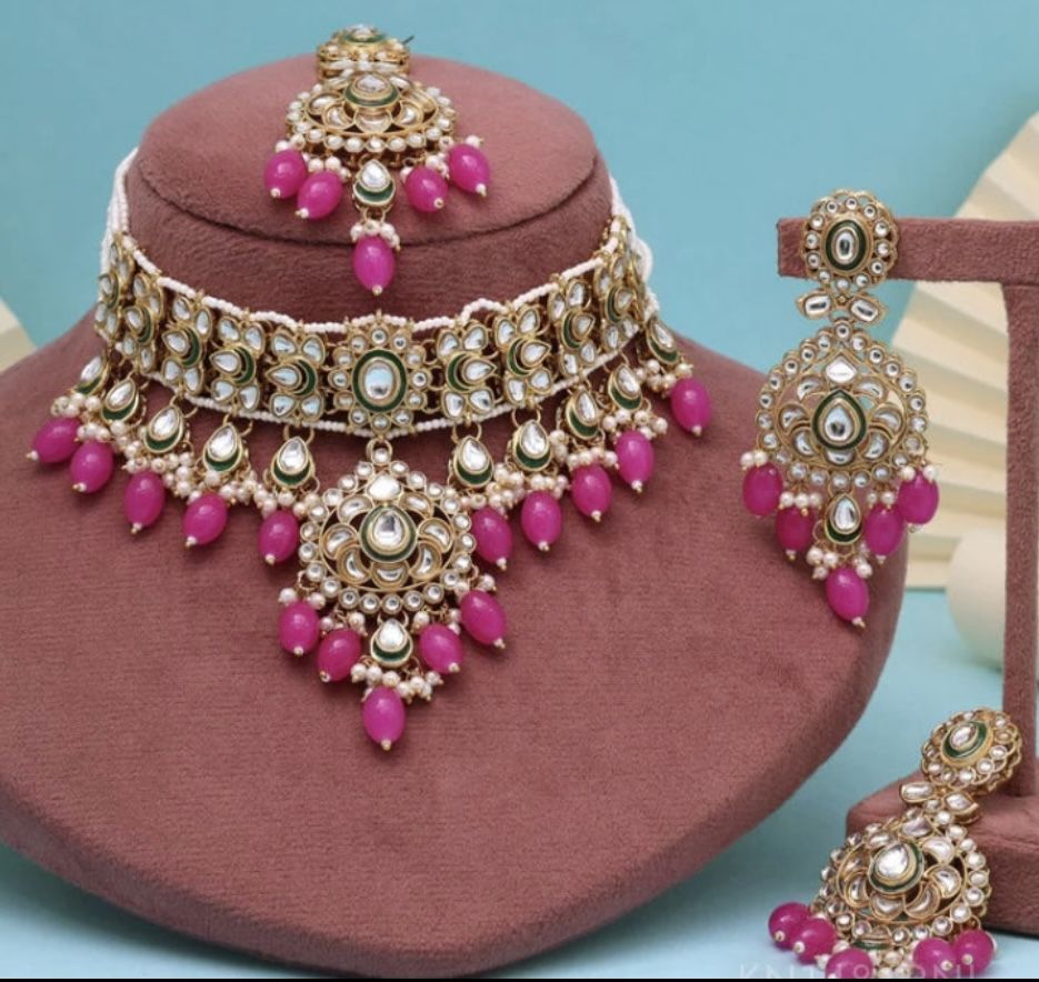 Gorgeous Fashion Choker Necklace Set