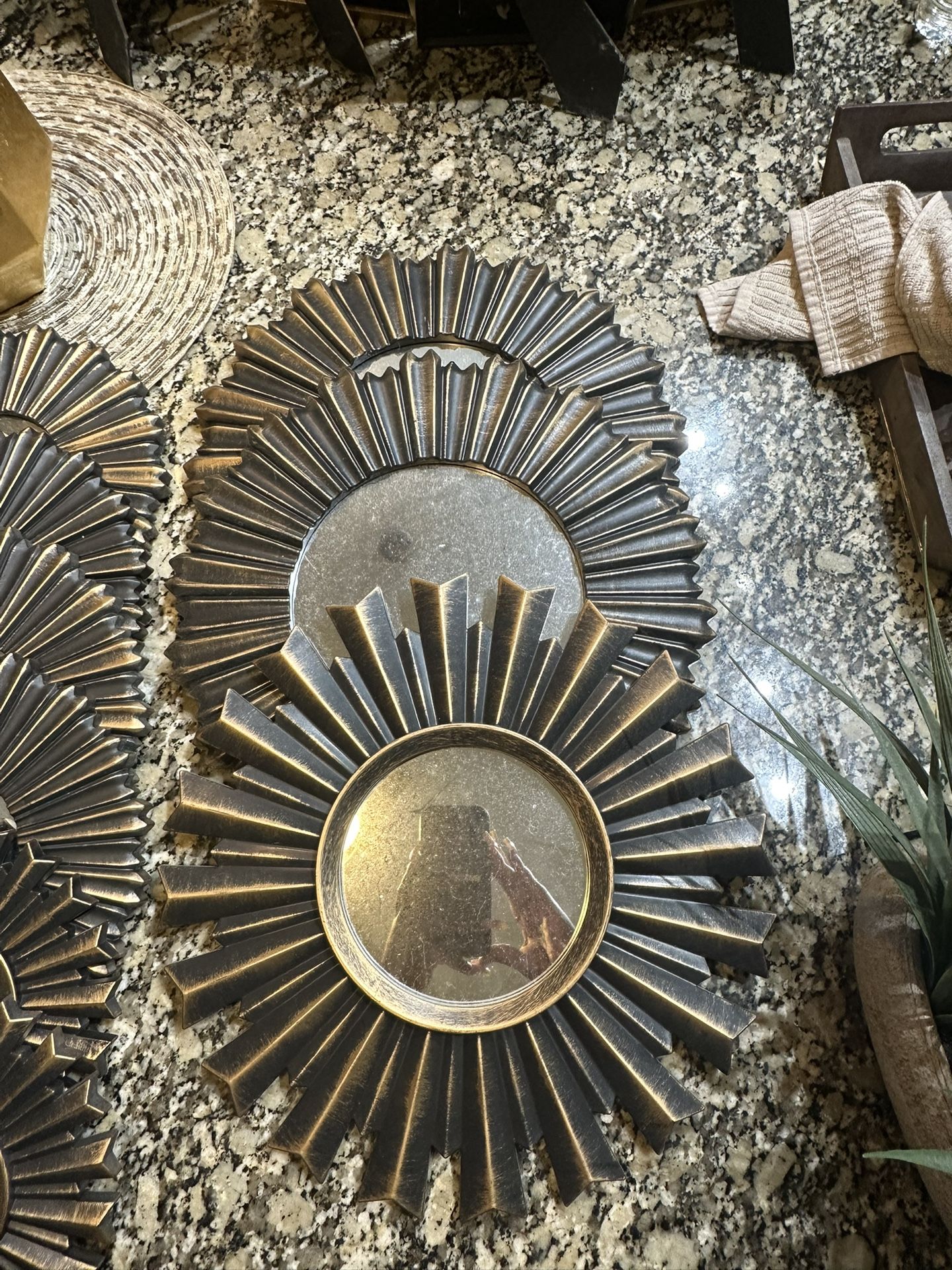 Wall Mirror art