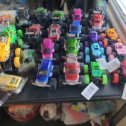 SUENA EL MOTOR CANDO LO PUCHAN 