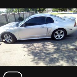 2004 Mustang GT V8 40th Edition Automatic $150,000 MI