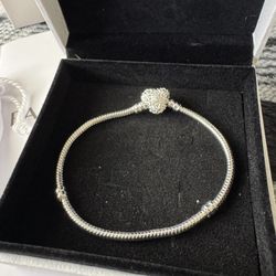 Pandora Eternal Rugged Heart women’s girl gift bracelet