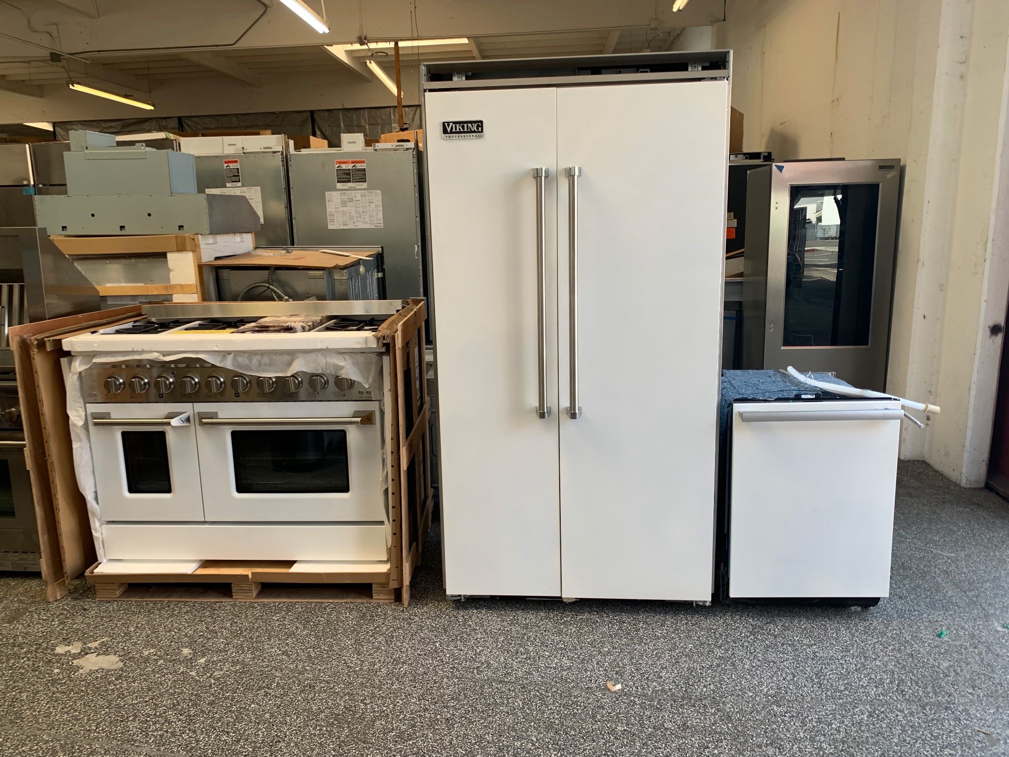 White High End Kitchen Appliance Set |Built In Range Dishwasher