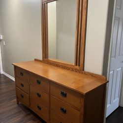 Dresser 