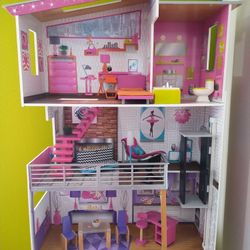 Barbie House
