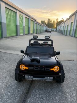 🚗 Ford Bronco Raptor Kids Electric Car 2-Seater | Lights + Remote | Like New