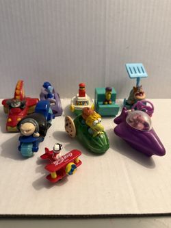 Little People In Cars 
