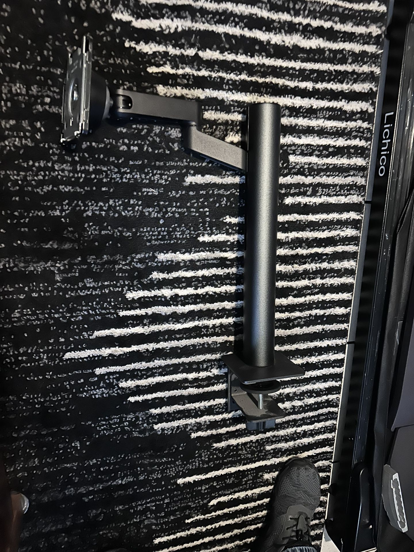LG VESA Mount