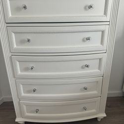 White dresser 