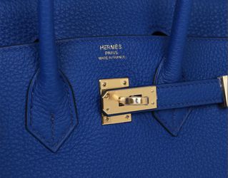 Hermès Blue Royal Togo Birkin 25 Gold Hardware, 2022 for Sale in