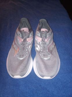 Size 9.5- Saucony Ride 15 Gray - S10729-15