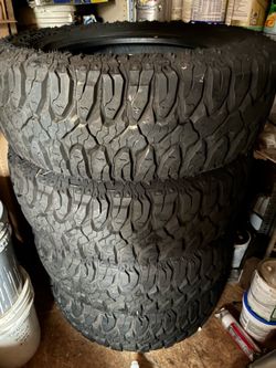 37” x 12.5 x r20” set of tires