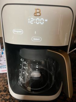 B 14 Cup Programmable Coffee Maker, White and gold