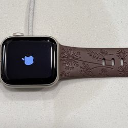 Apple Watch 40mm With Cell Service. 