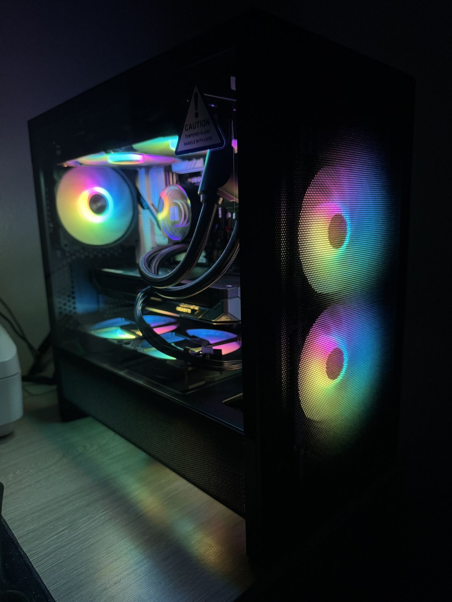 New 9060 XT Gaming PC