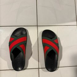 Gucci Web Slides 