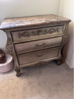 Bedroom set